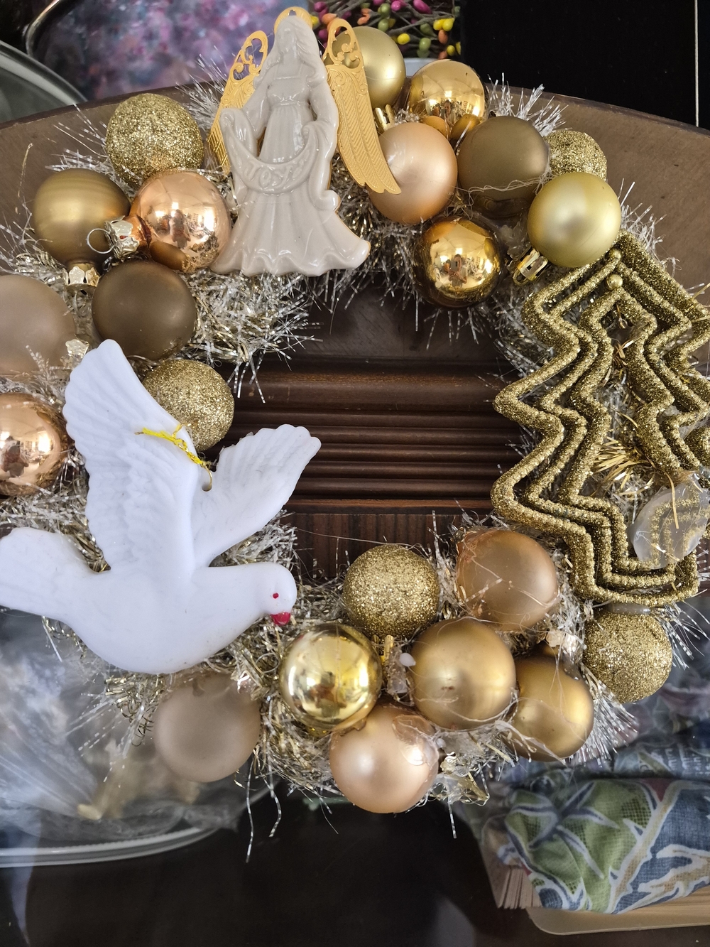 Handcraft Gold White Holiday Wreath Dove Angel Ornaments